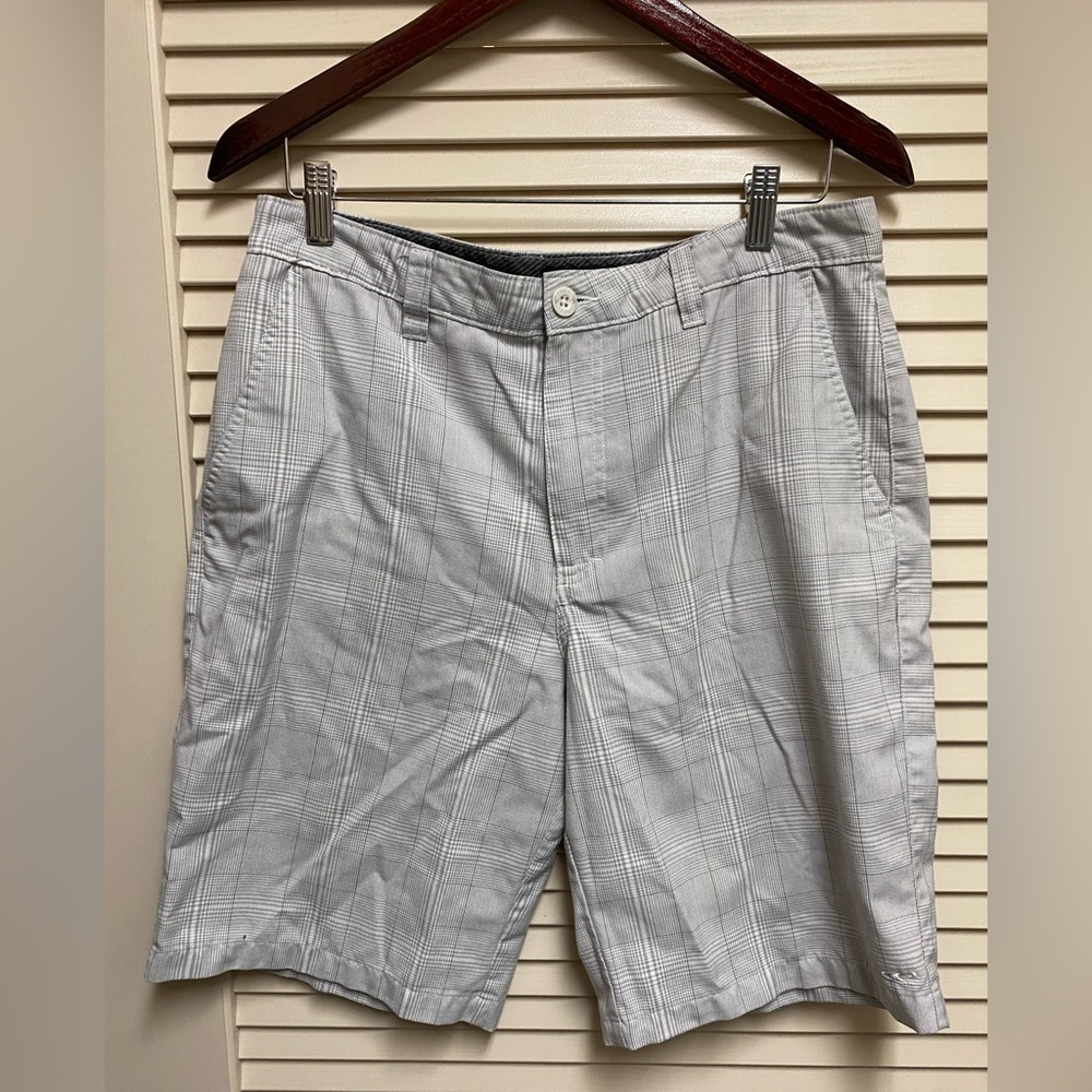 O'Neill Mens Plaid Shorts Gray White Size 32 Casual Chino Golf Skate Surf Style